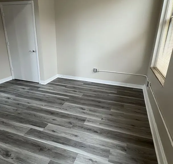 3548 S Grand Blvd #220 — Photo 2