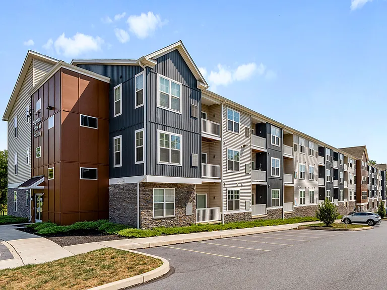 Signature Flats at Hershey — Photo 20