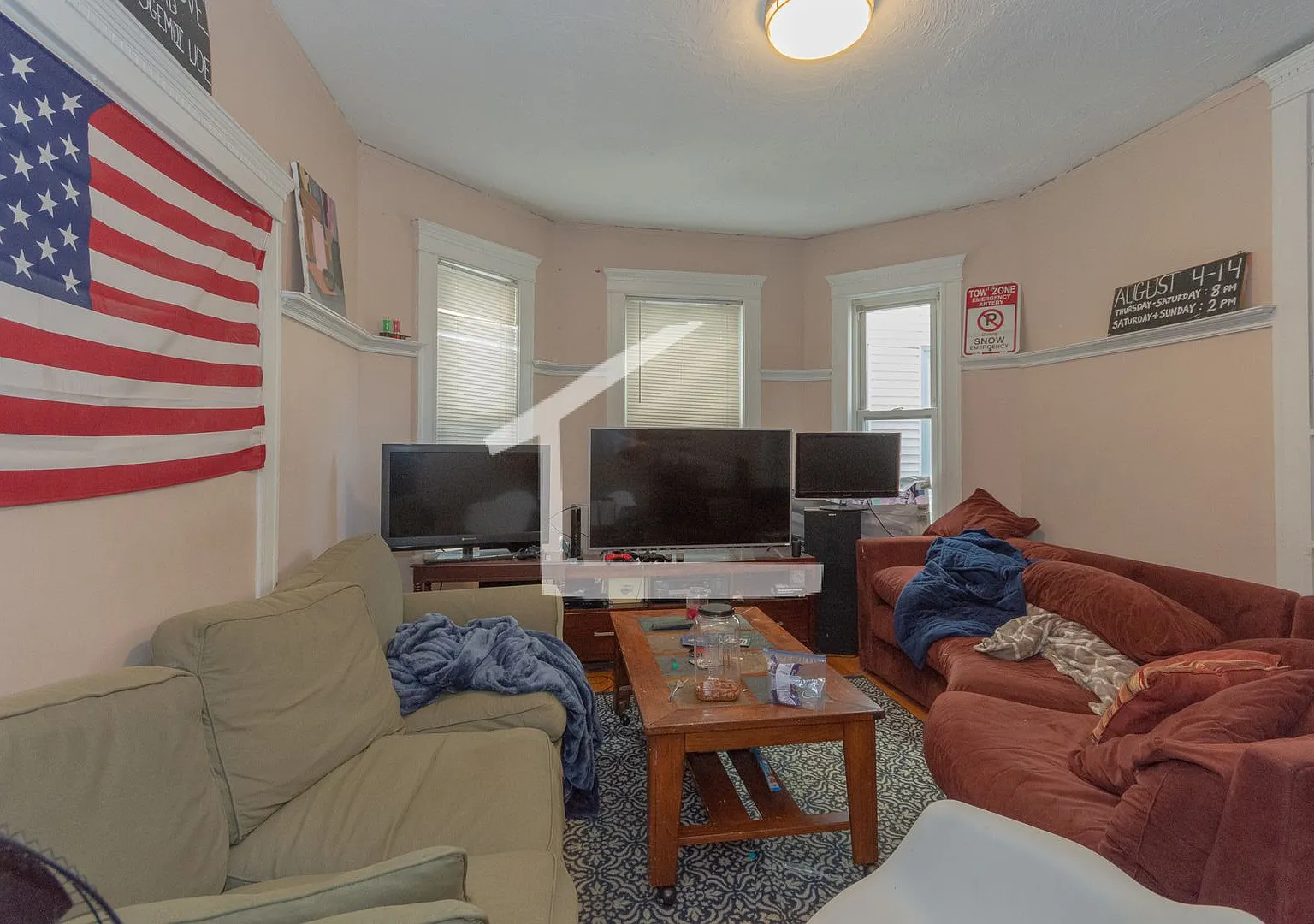 Unique and Amazing AparTment — Photo 1