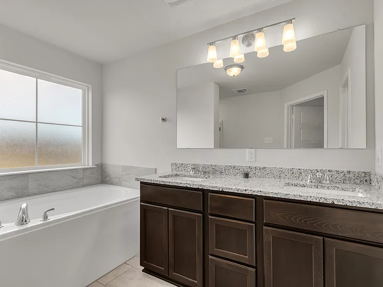 920 James Parker Cir — Photo 18