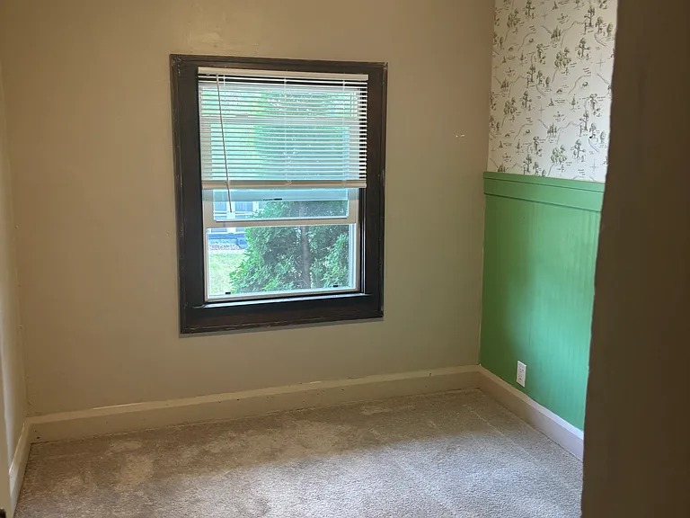 1240 N Temple Ave — Photo 17