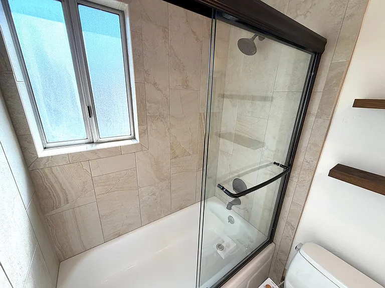 1704 Castle Ct — Photo 26