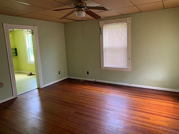 5th image of 42 Fairfield Ave
