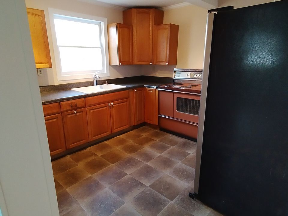 1st image of 101 East St APT 6