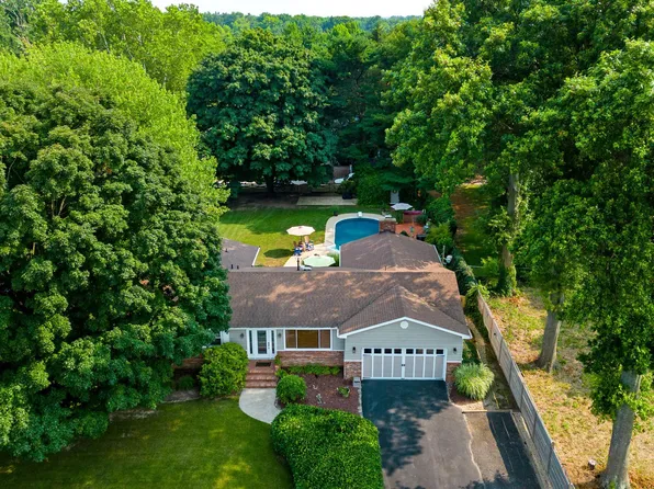 501 Kentmorr Rd, Stevensville, MD 21666