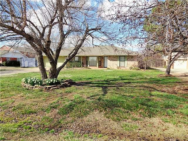 1st image of 413 Bell Fountaine Dr