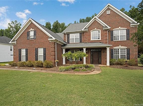 2nd image of 1606 Ambergate Dr