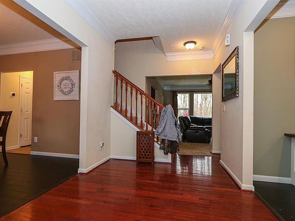4th image of 21 Parkwood Pl