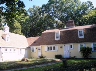 18 Saint George Ct, Warwick, RI 02888