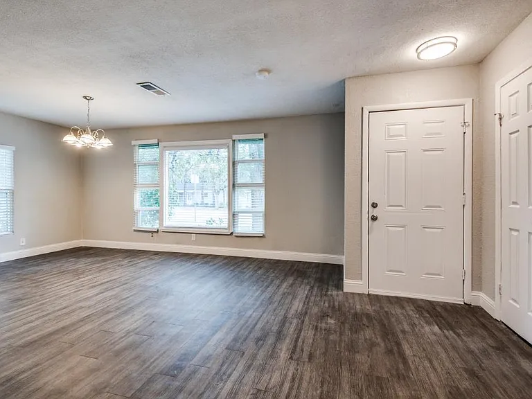853 Brown Trl — Photo 6