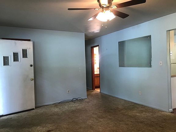 5th image of 1522 Scott Dr