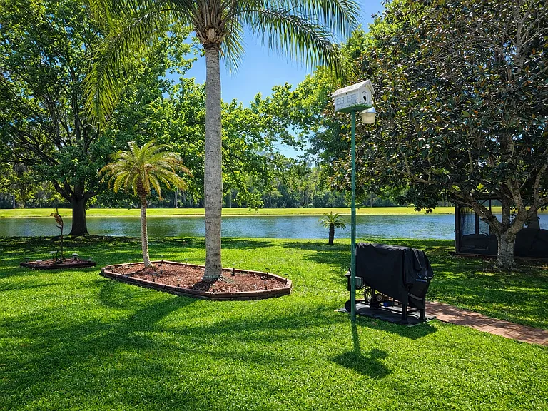 2400 Gulf Winds Ct — Photo 3
