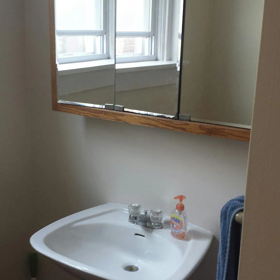 395 Probasco St — Photo 3