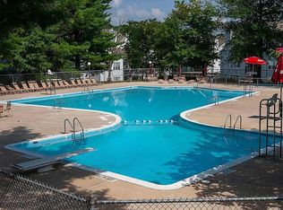 18537 Boysenberry Dr, Gaithersburg, MD 20879
