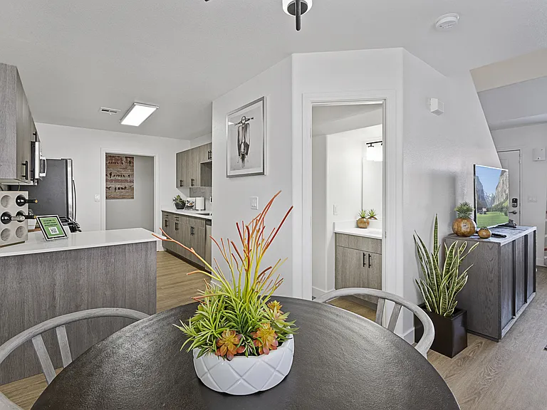 The Townhomes at Horizon Ridge, Henderson, NV, Dining Area