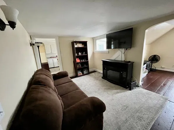 70 West Street, Leominster MA, 70 West St Unit 3, Leominster, MA 01453