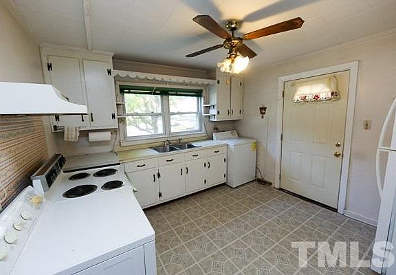 4th image of 611 Elmira Ave
