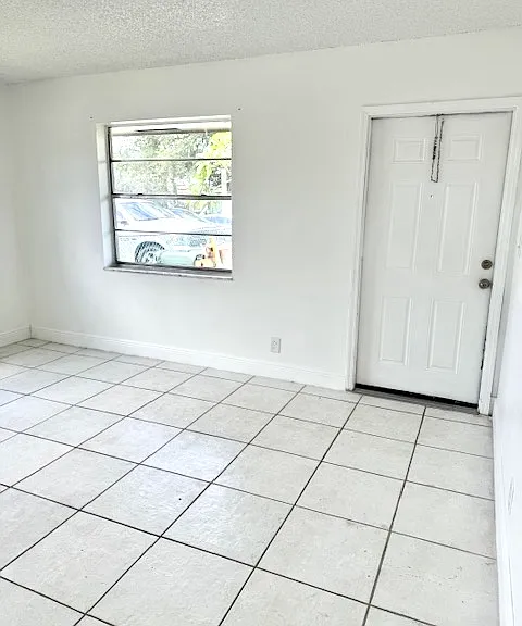5925 Pierce St #A — Photo 4