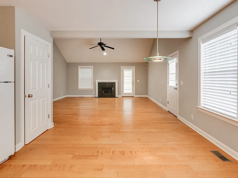 518 Acklen Park Dr — Photo 6