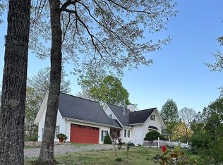 202 Dove Ln, Morganton, GA 30560