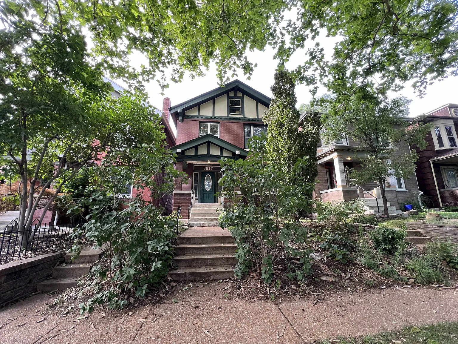 3 bed, 2.5 bath, 1768 sqft, $2,495 — Photo 2