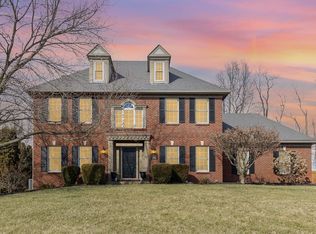 2056 Treetop Ln, Hebron, KY 41048