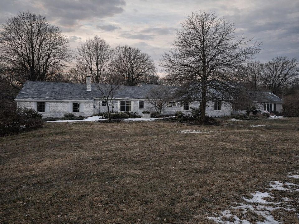 1st image of 3395 Valley View Dr NE