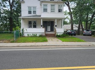 131 College St FLOOR 1, Chicopee, MA 01020