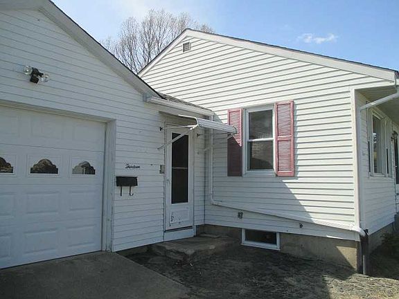 2nd image of 13 Crestwood Dr