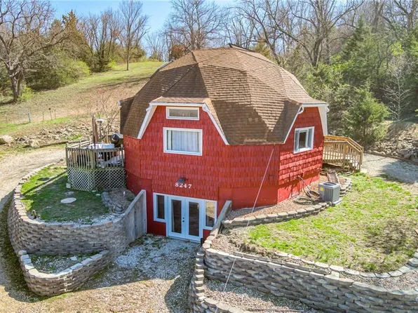8247 Kansas Ave, Kansas City, KS 66111