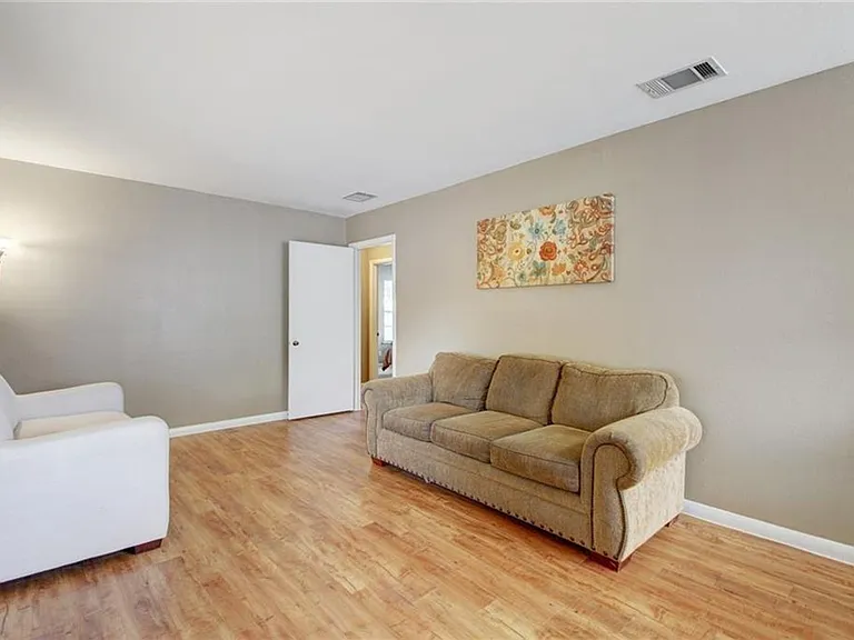 607 Bellevue Pl #A — Photo 10
