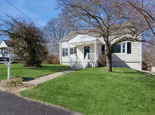 21-23 Beecher Ave, Shelton, CT 06484