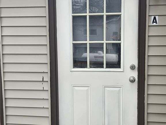 3rd image of 12376 Maple Ridge Rd