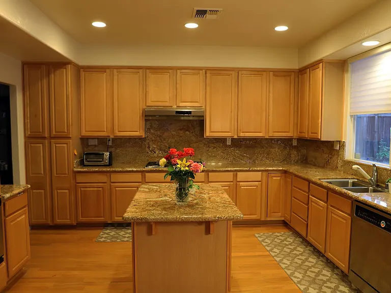 6406 Emperor Ct — Photo 11