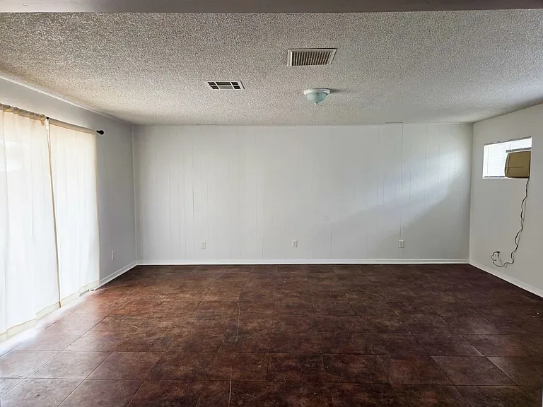 45428 13th St W — Photo 9