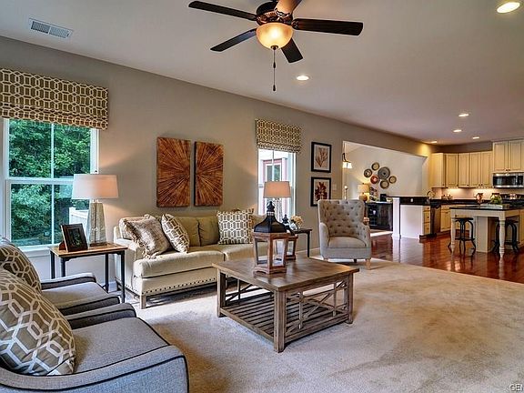 5th image of 876 Bannerwood Dr