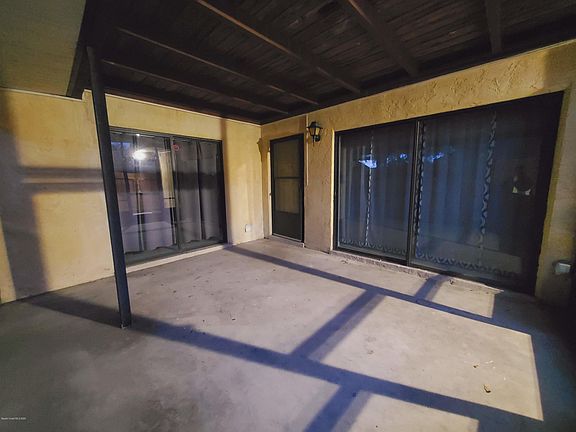 4th image of 1742 S Park Ave