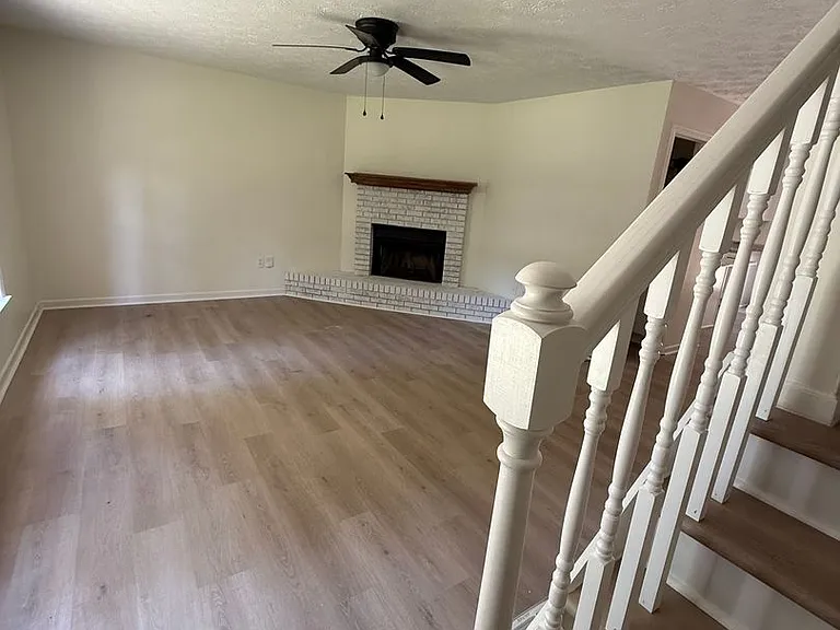 208 Highland Park Drive — Photo 12