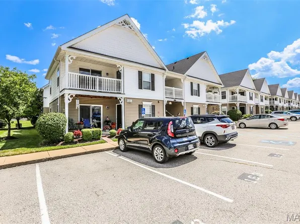 163 Brandy Mill Cir Unit E, High Ridge, MO 63049