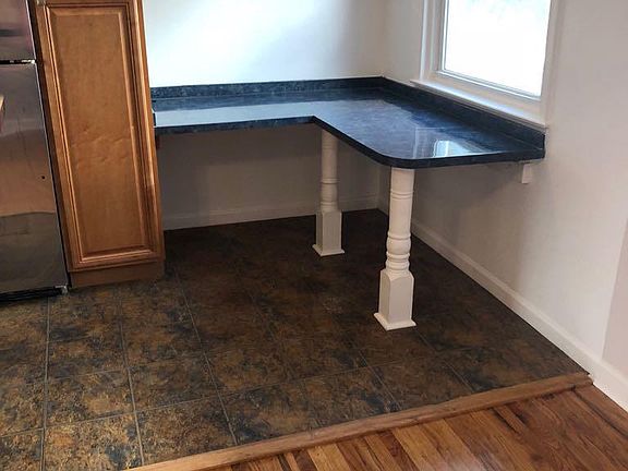 5th image of 103 E Walnut Park Dr