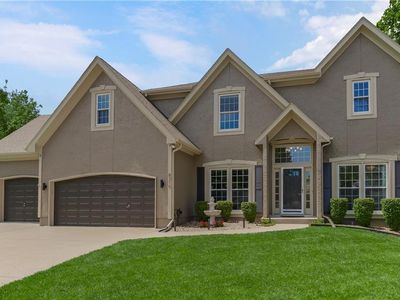 8315 NW 82nd St, Kansas City, MO, 64152