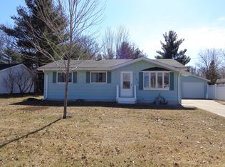 1418 E Lieg Ave, Shawano, WI 54166