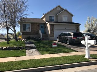 759 W Jim Bridger Dr, Centerville, UT 84014