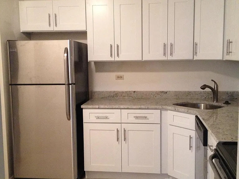 241 S 6th St #1206C — Photo 3