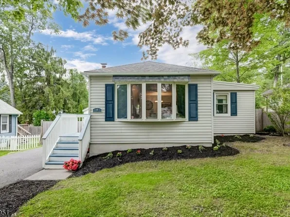 4 Rumson Ct, West Milford Twp., NJ 07421