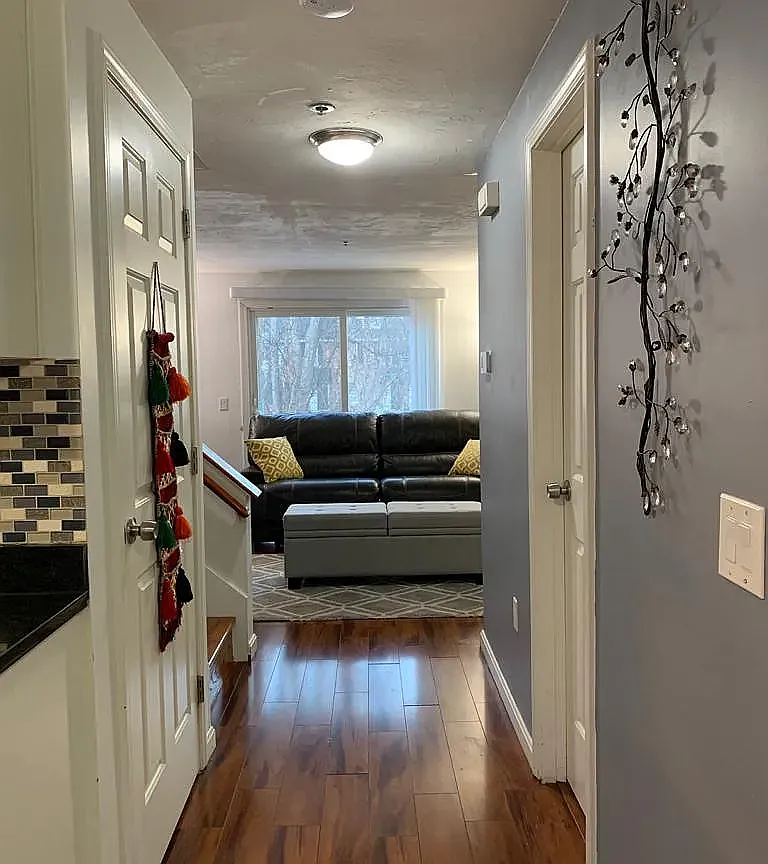 2 bed, 1.5 bath, 1179 sqft, $1,275 — Photo 1