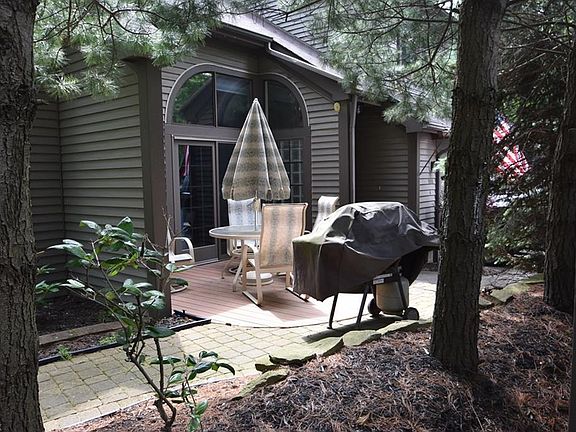 4th image of 1153 Red Tail Hawk Ct Unit 4