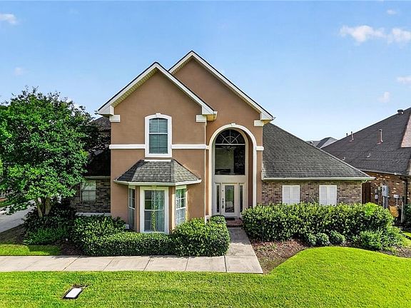 2nd image of 3319 Turnberry Ln