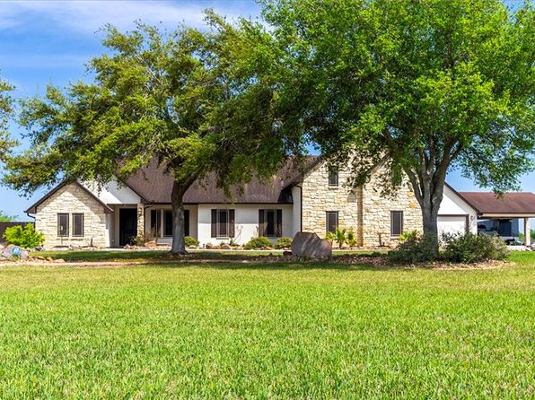 1260 County Road 3651, Sandia, TX 78383