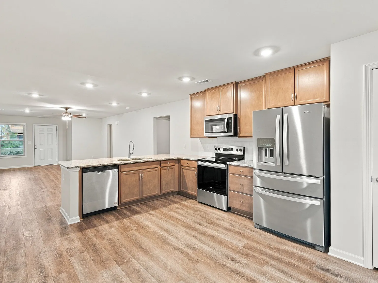 3 bed, 1580 sqft, $1,595 — Photo 3